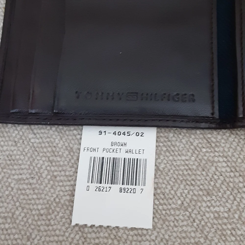 Tommy Hilfiger brown leather front pocket wallet